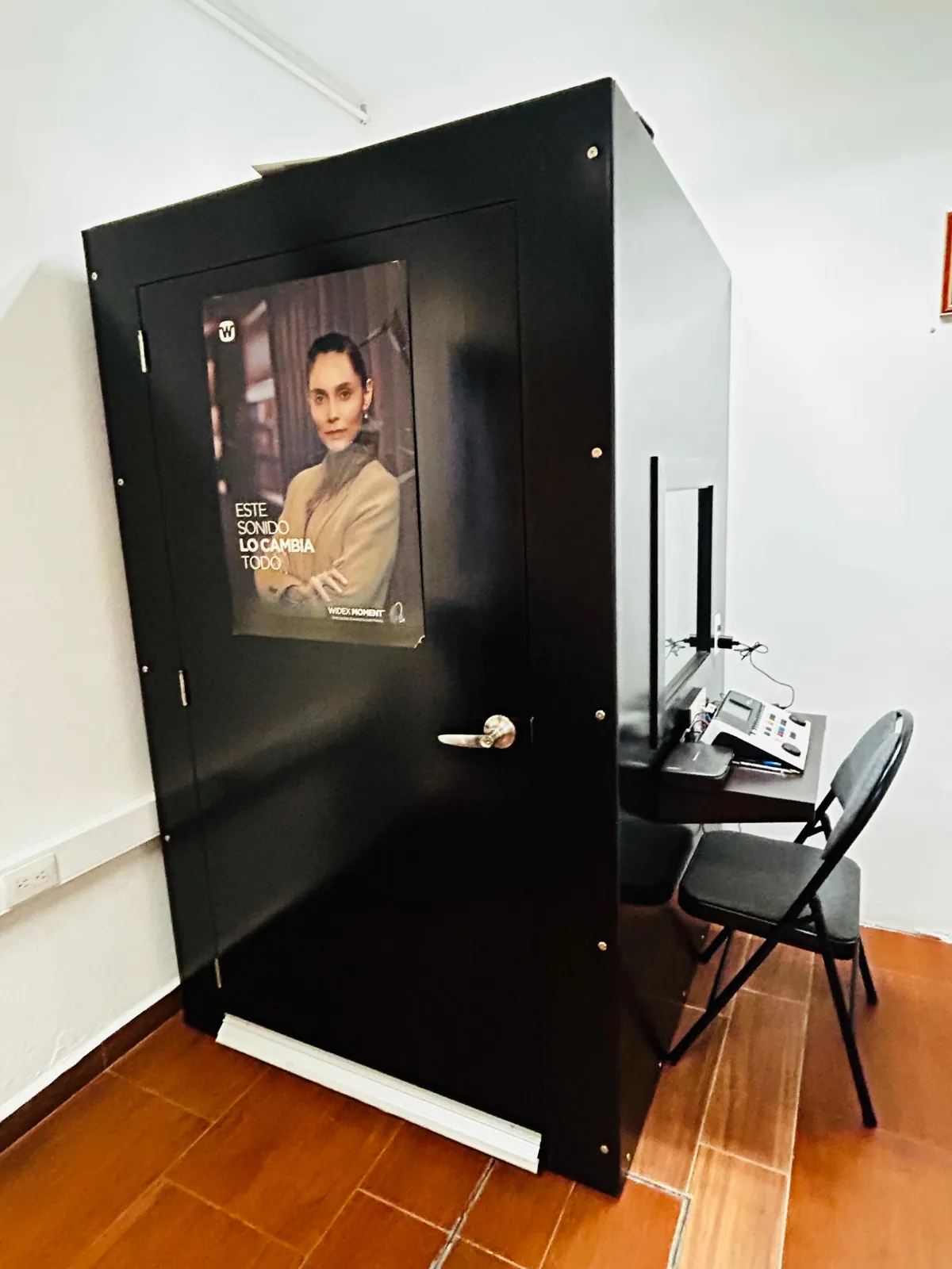 Cabina audiométrica del gabinete